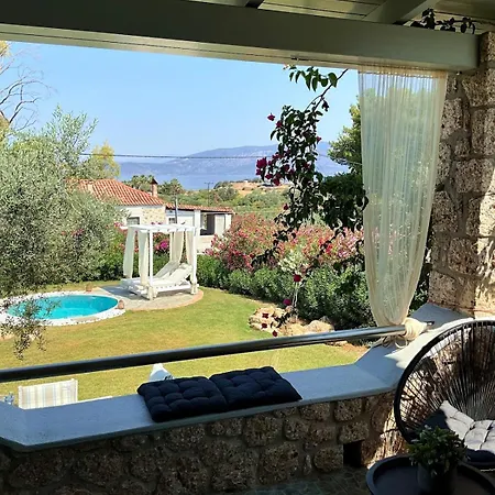 Dell'olio Villa